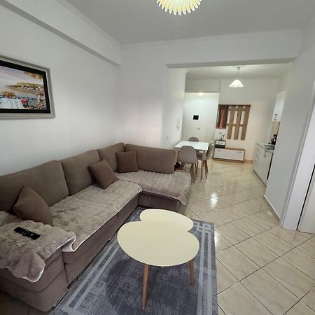 Comfort Apartments Promenade Sarande Bagian luar foto