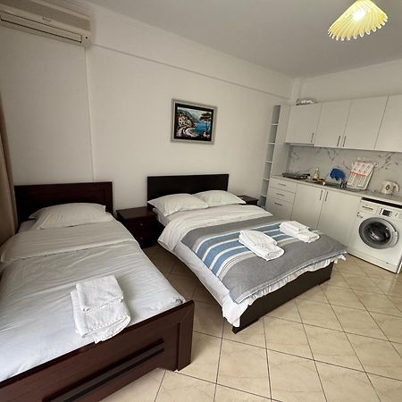 Comfort Apartments Promenade Sarande Bagian luar foto