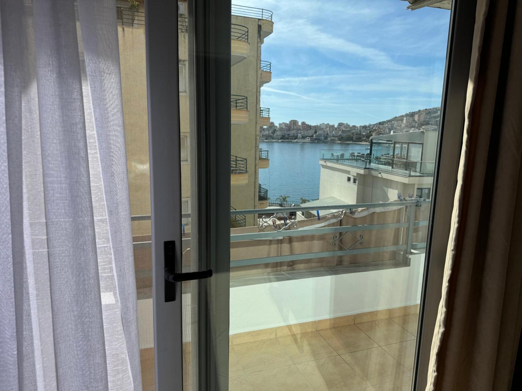 Comfort Apartments Promenade Sarande Bagian luar foto