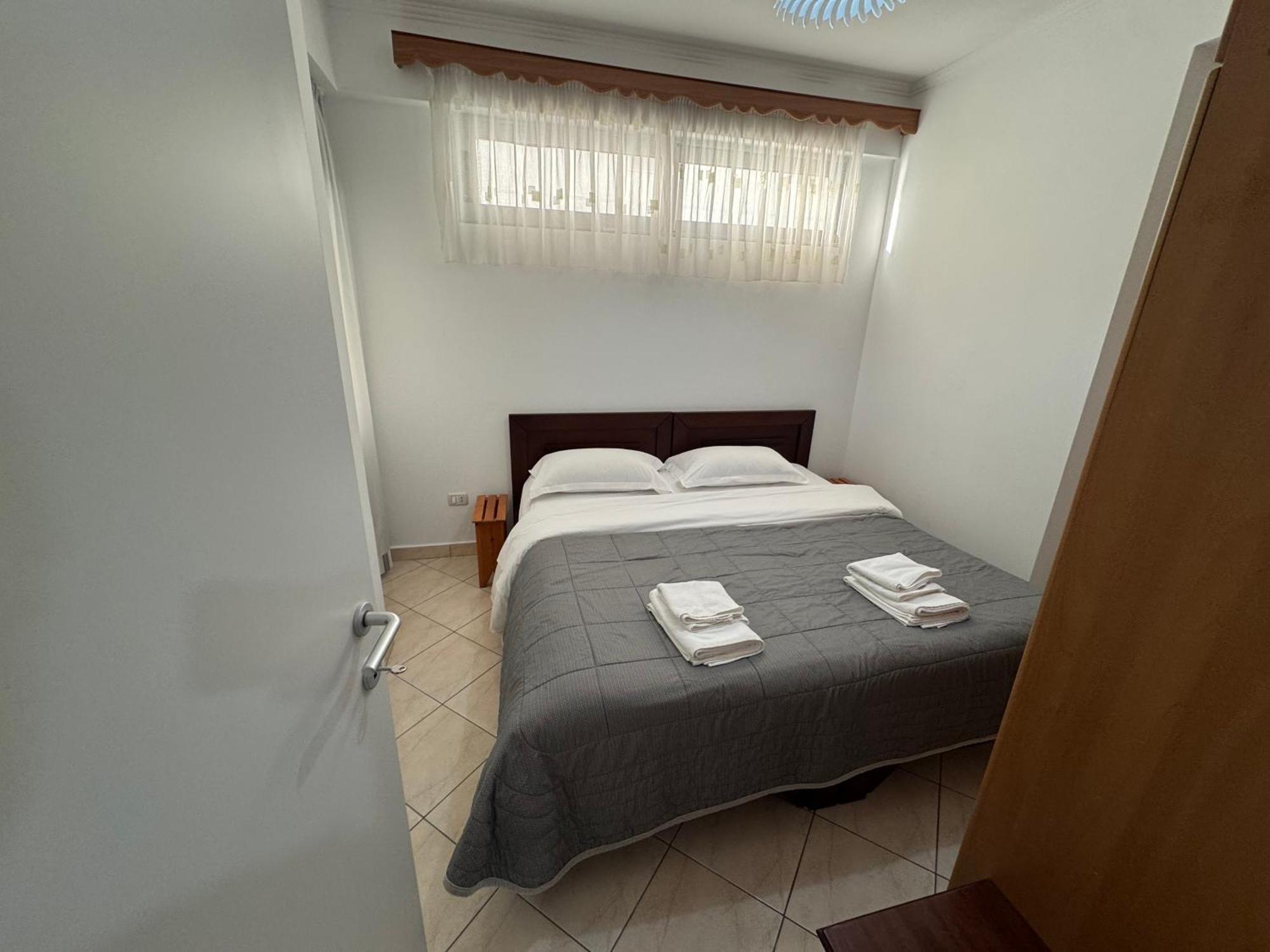 Comfort Apartments Promenade Sarande Bagian luar foto