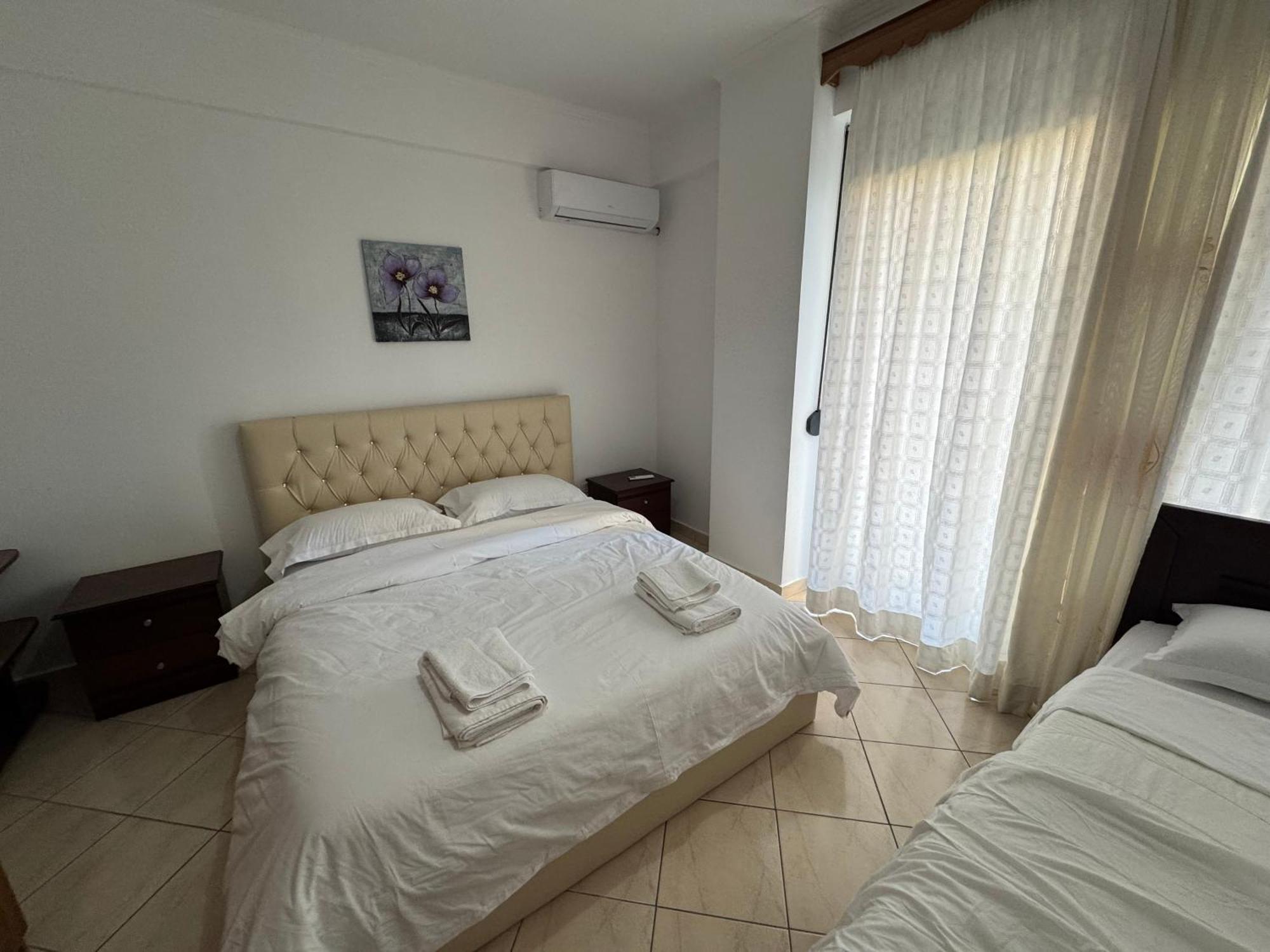 Comfort Apartments Promenade Sarande Bagian luar foto