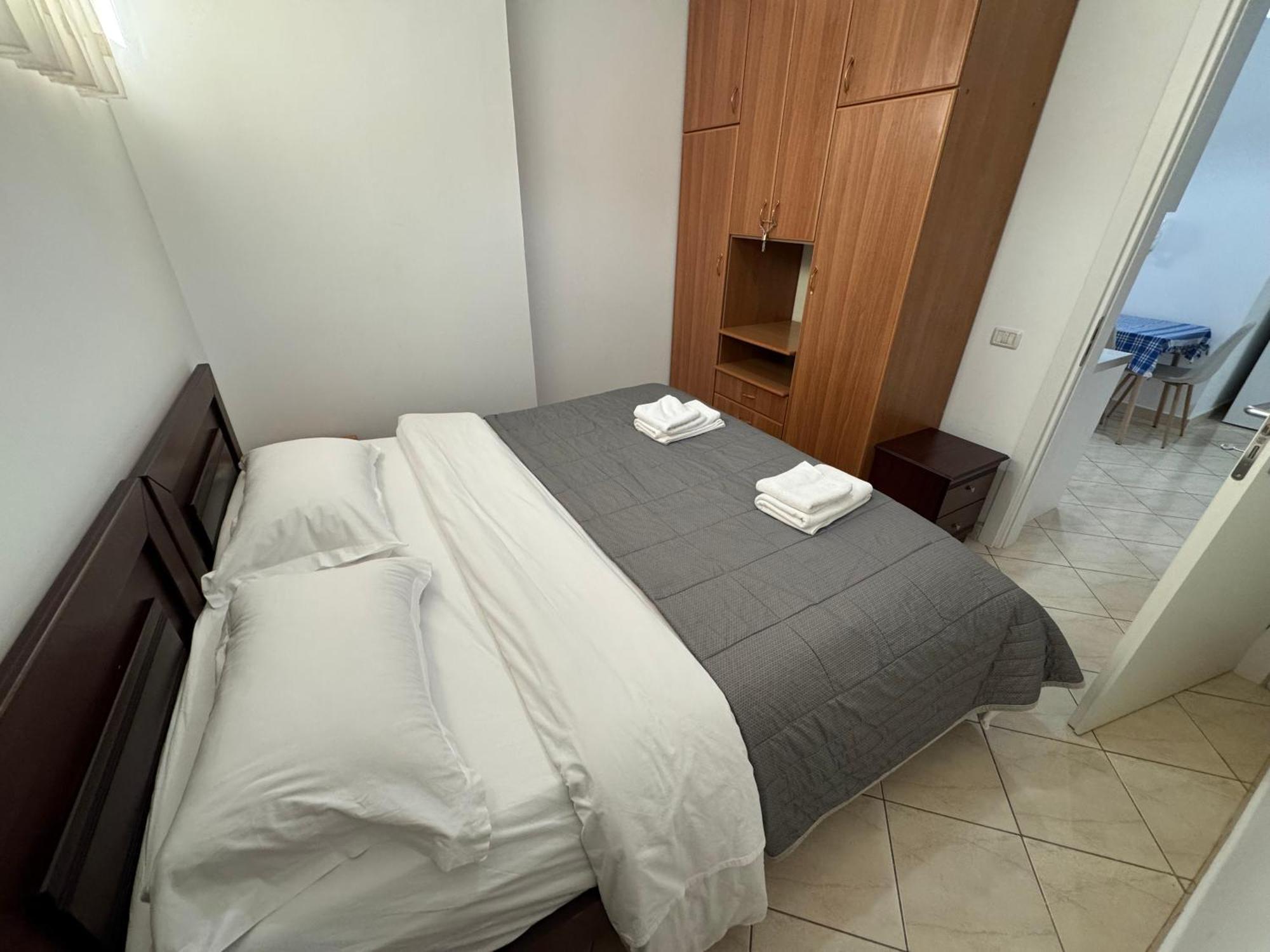 Comfort Apartments Promenade Sarande Bagian luar foto