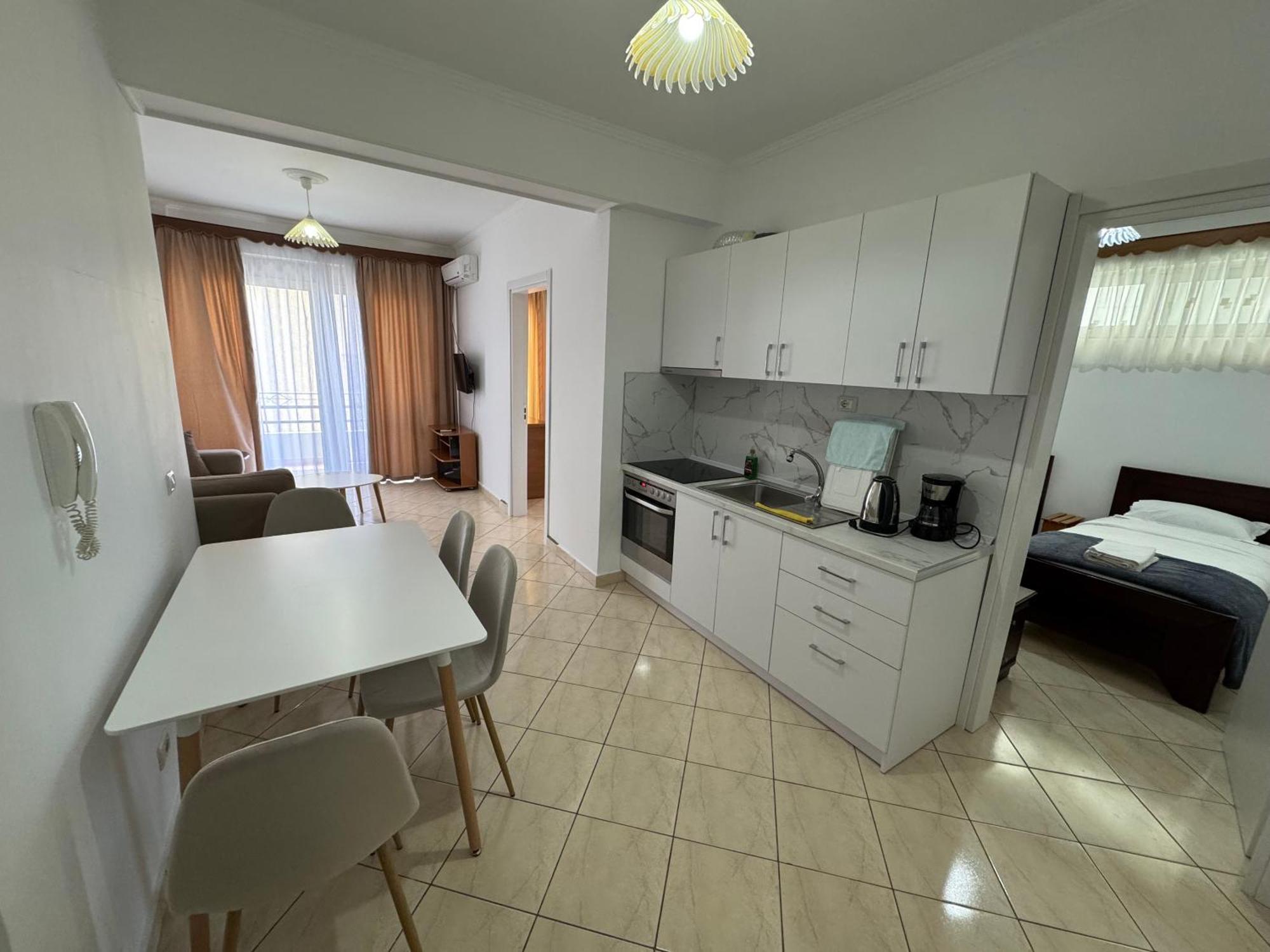 Comfort Apartments Promenade Sarande Bagian luar foto
