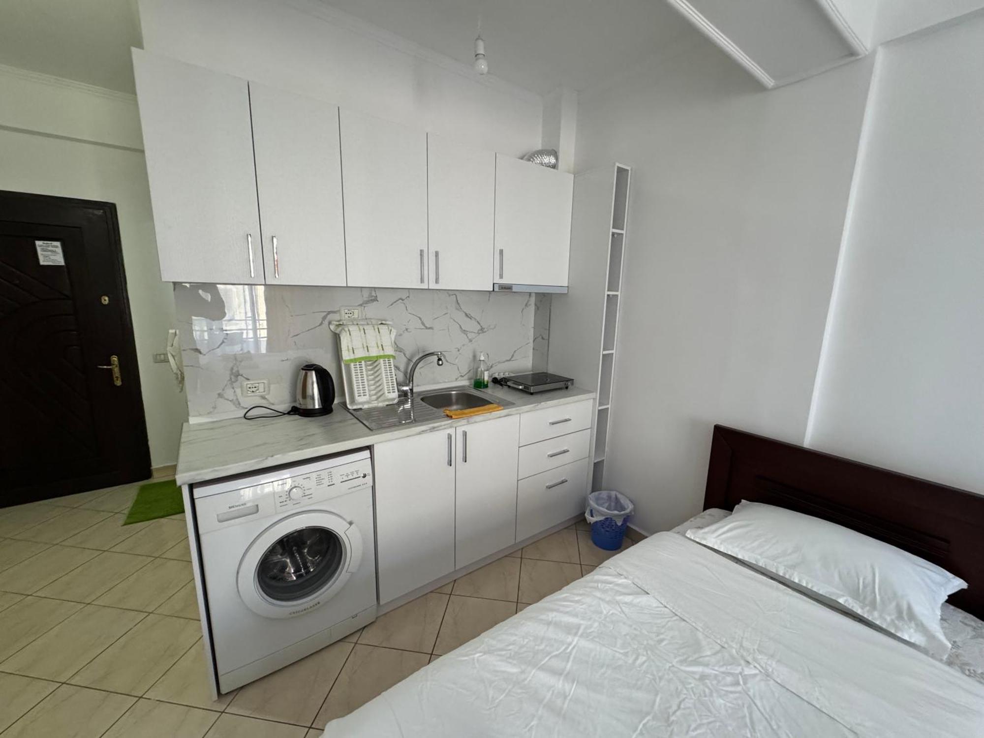 Comfort Apartments Promenade Sarande Bagian luar foto