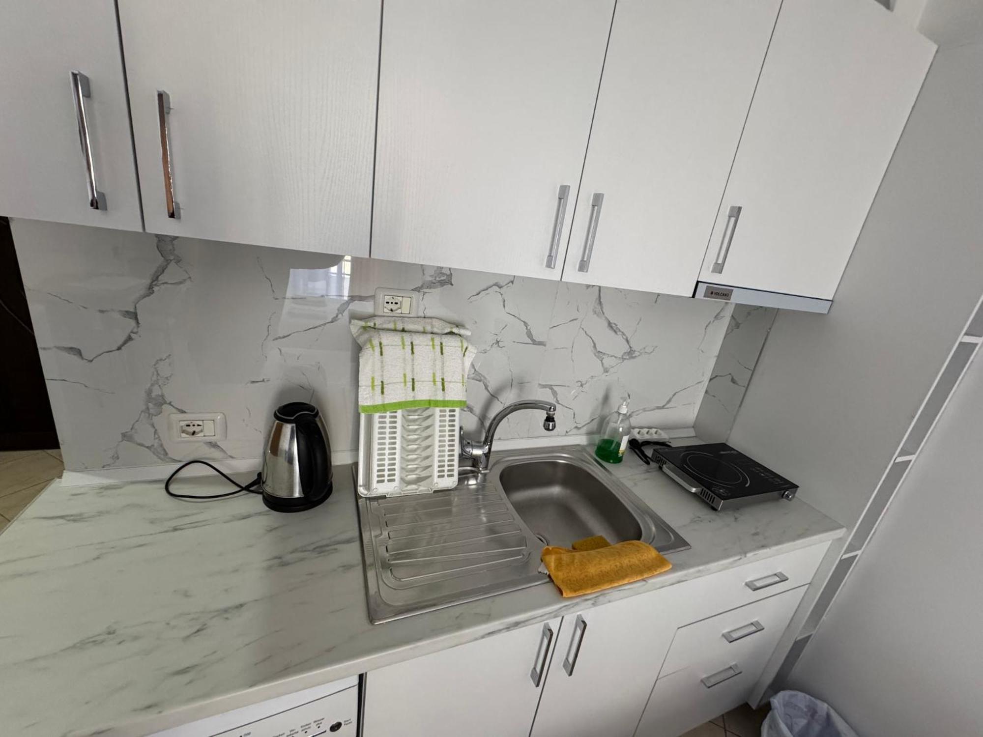 Comfort Apartments Promenade Sarande Bagian luar foto